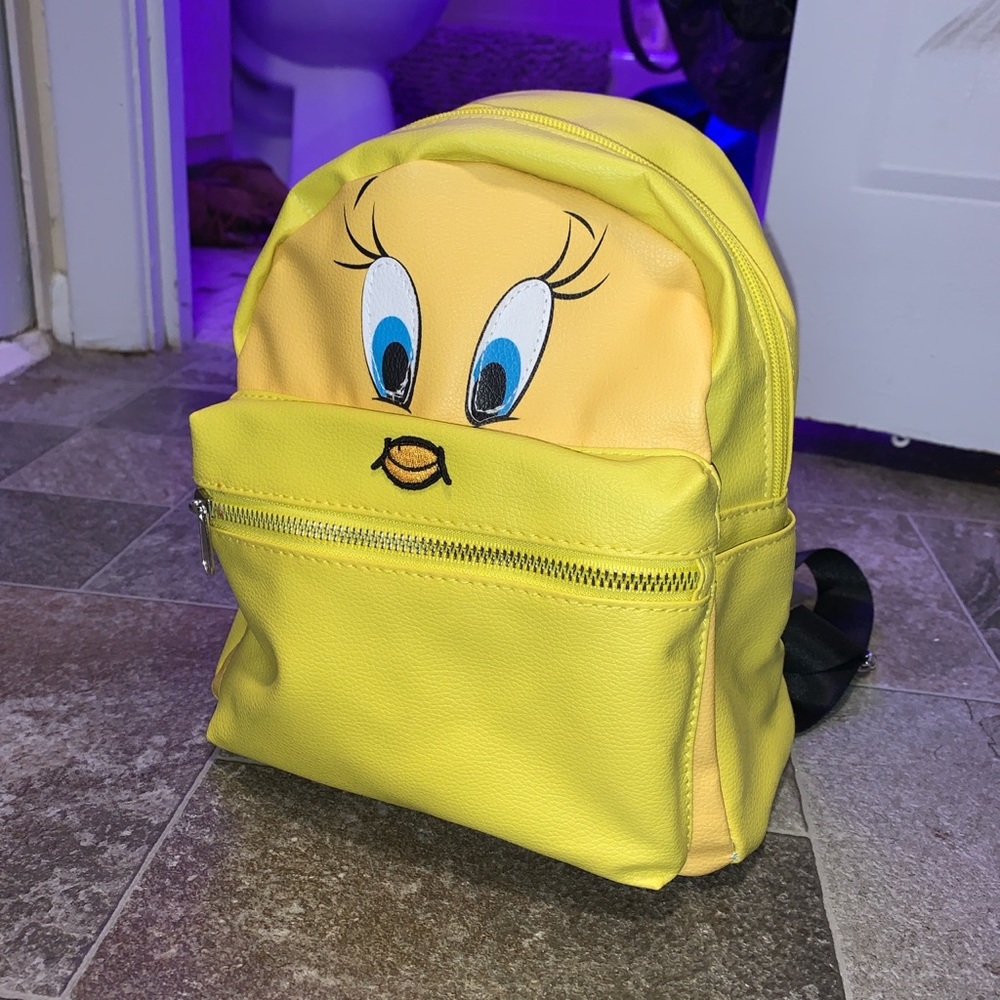 Looney Tunes Tweety bird backpack